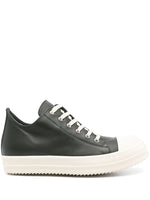 Low top leather sneakers